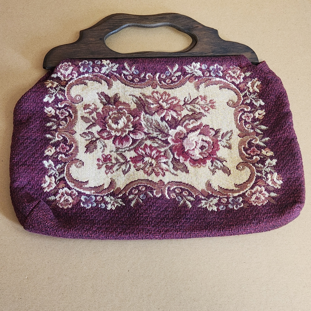 Elegant Floral Tapestry Clutch with Wooden Handle